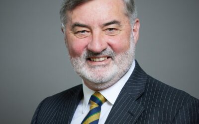 Lord John Alderdice receives Lifetime Achievement Award from the Royal College of Psychiatrists